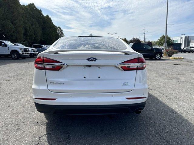2020 ford fusion se