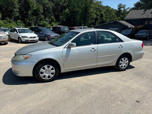 2004 toyota camry le