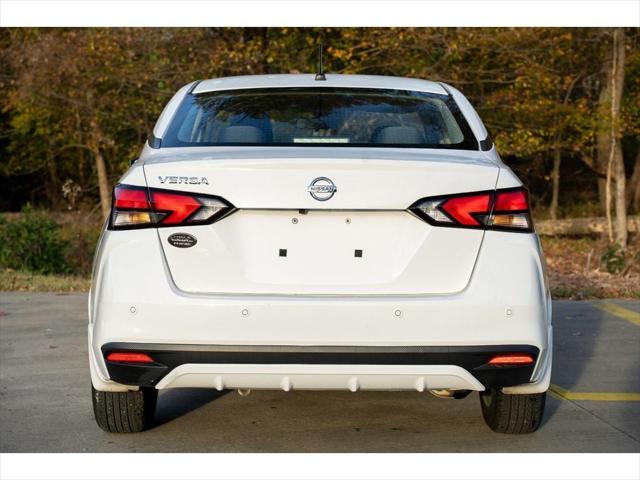 2021 nissan versa 1.6 s