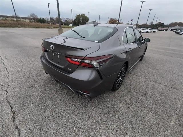 2024 toyota camry se
