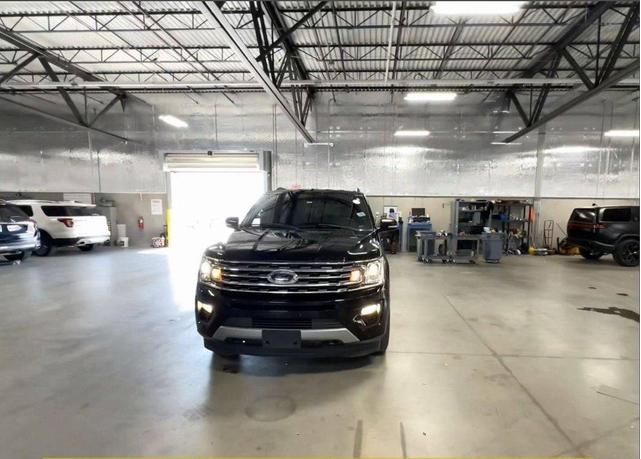 2019 ford expedition xlt