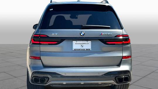 2025 BMW X7