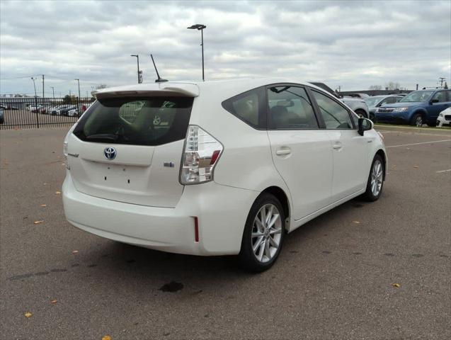 2013 toyota prius v five