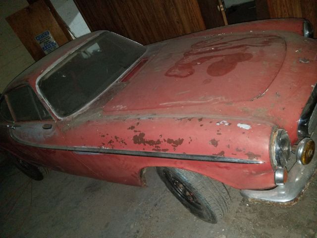 1966 volvo p1800
