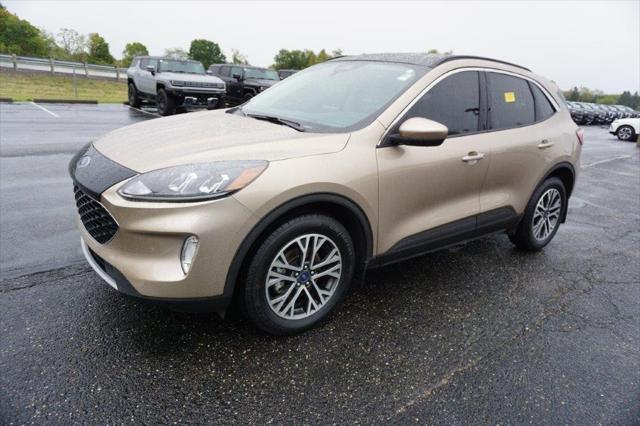2020 ford escape sel
