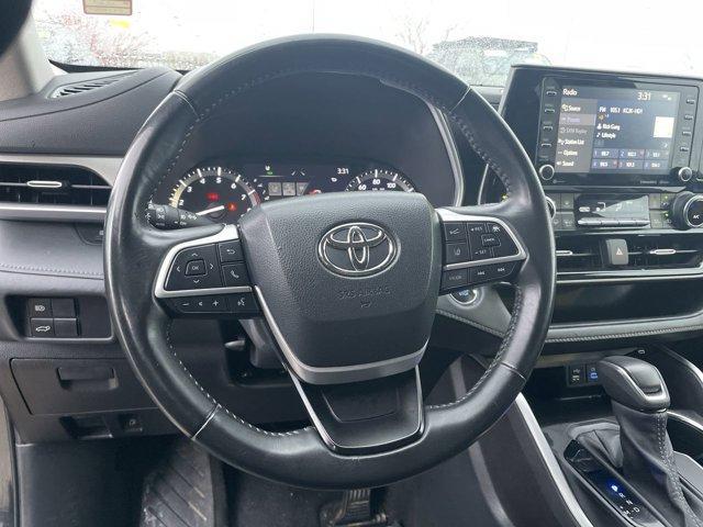 2022 toyota highlander xle