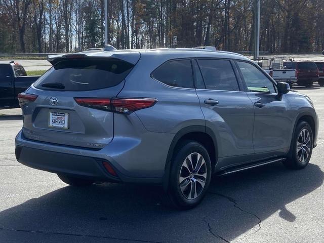 2021 toyota highlander xle