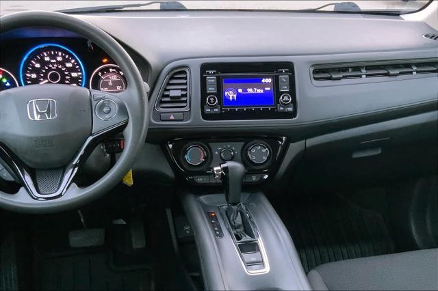 2022 honda hr-v lx