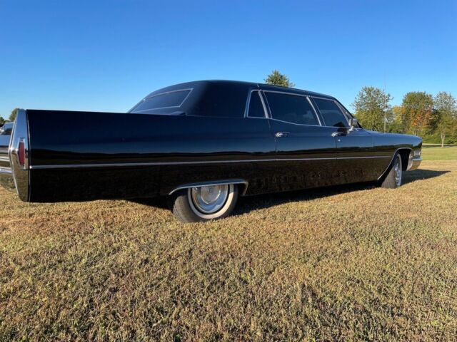 1968 cadillac fleetwood sedan black rwd automatic