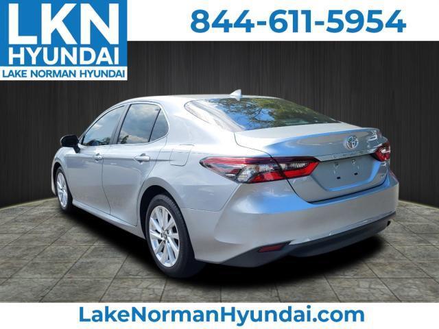 2023 toyota camry le