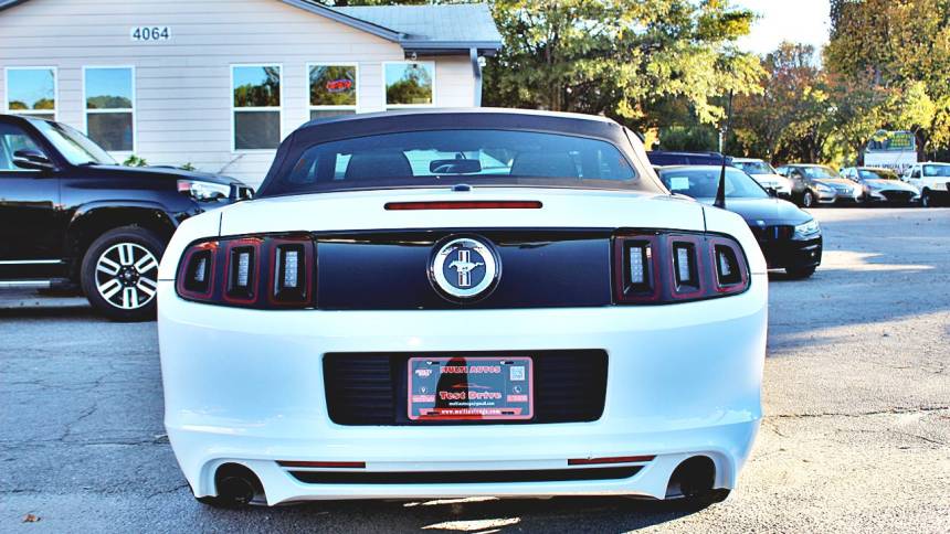 2014 ford mustang v6