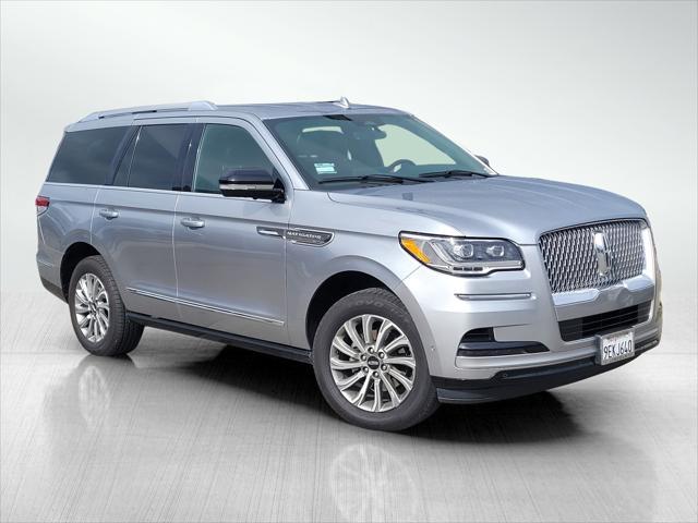 2022 lincoln navigator standard