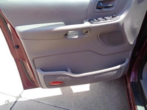 2000 ford windstar lx in south dakota