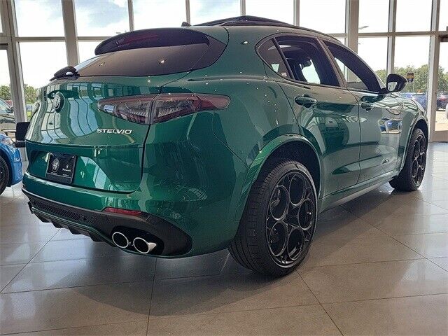 2024 alfa romeo stelvio quadrifoglio