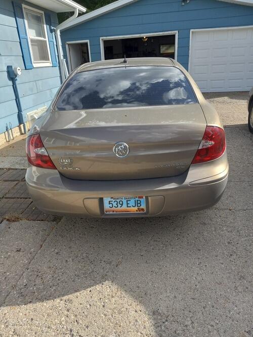 for sale: 2007 buick lacrosse cx $5000