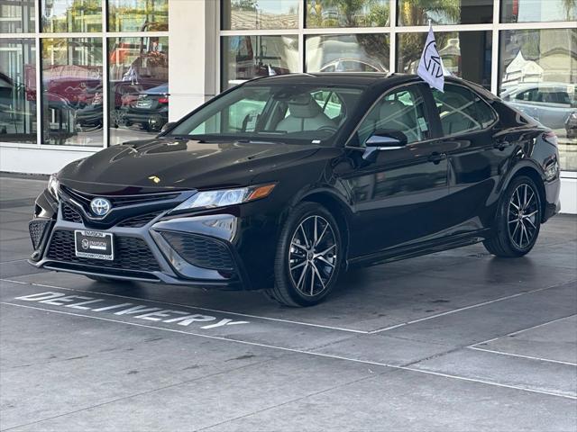 2024 toyota camry se