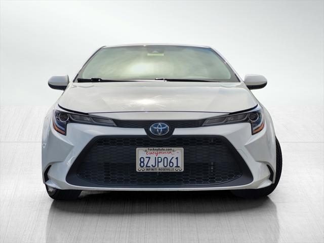 2022 toyota corolla hybrid le