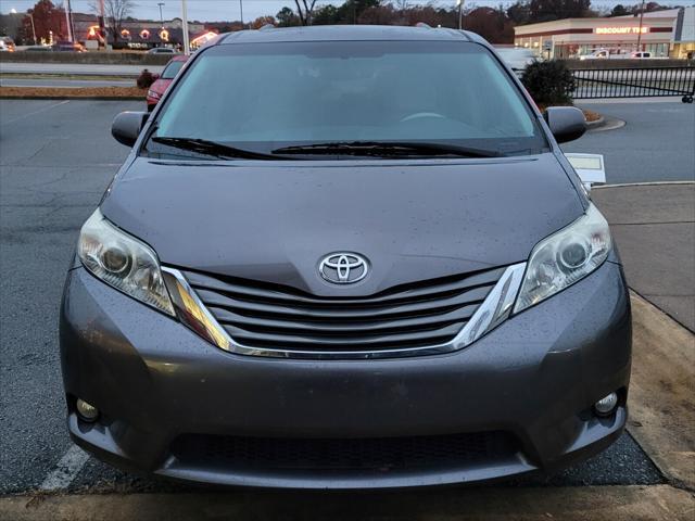 2014 toyota sienna limited