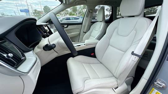 2025 Volvo XC60