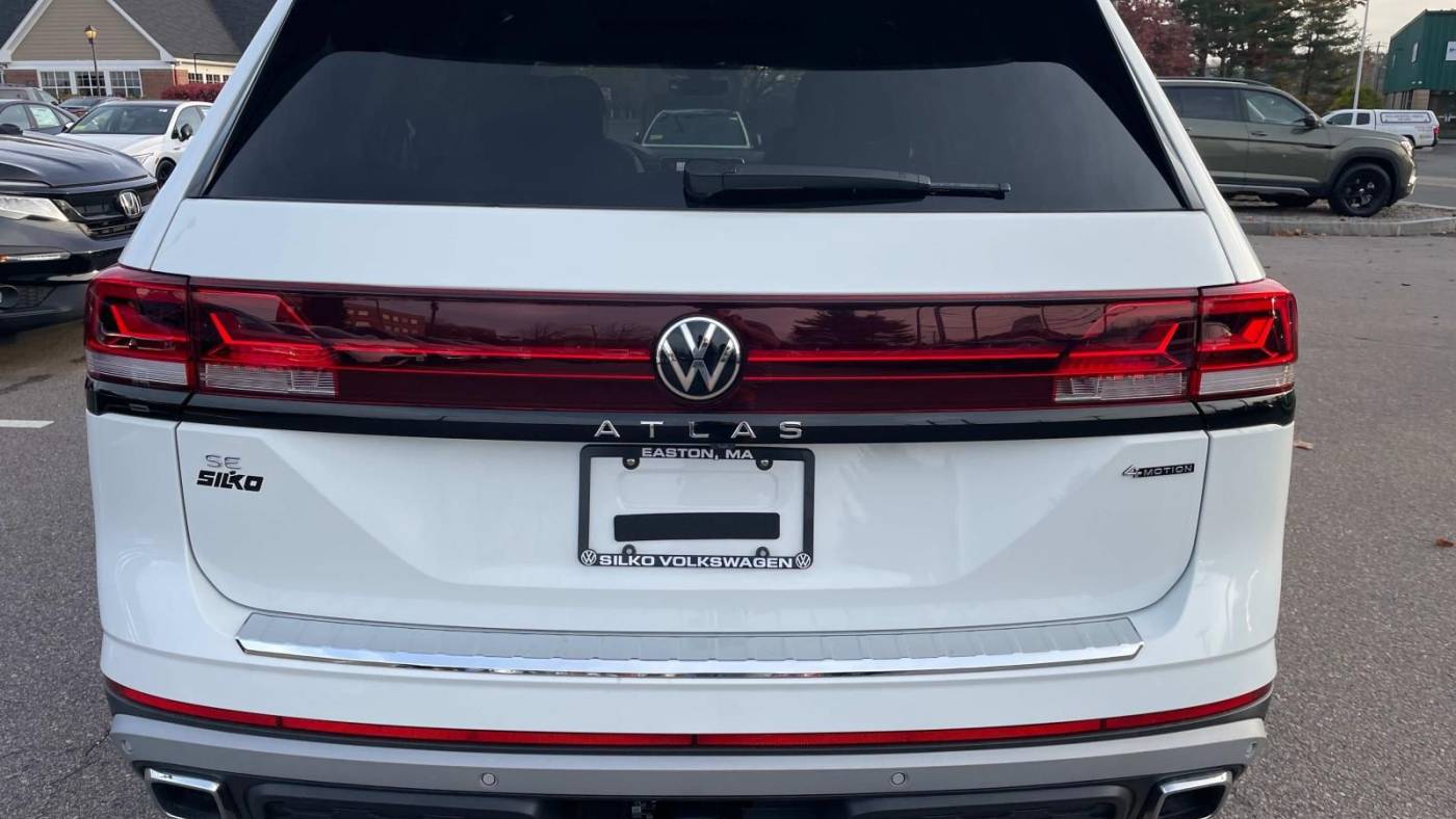 2024 volkswagen atlas peak edition se 4motion