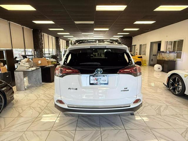 2018 toyota rav4 hybrid se