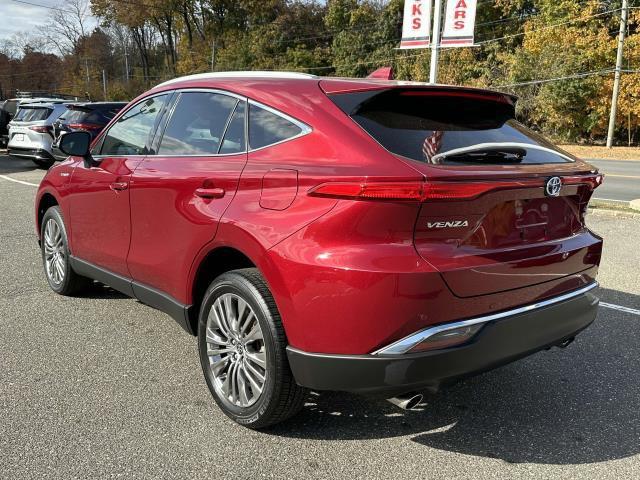 2021 toyota venza xle
