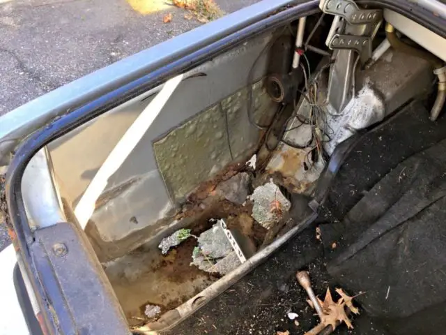 1980 volvo 240 gl - needs tlc!