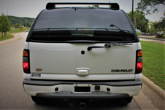 used 2002 chevrolet tahoe 4wd la crescent, mn 55947 for sale in dresbach, minnesota