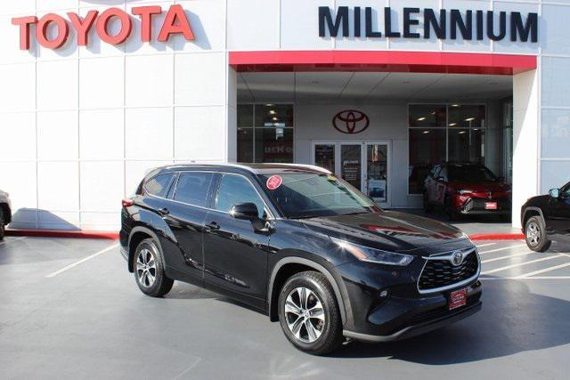 2021 toyota highlander xle