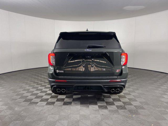 2022 ford explorer st