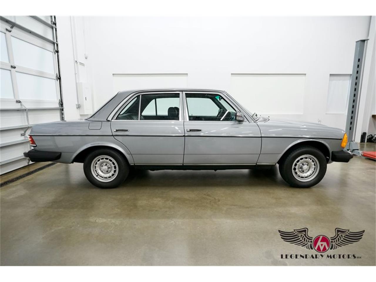 1982 mercedes-benz 300