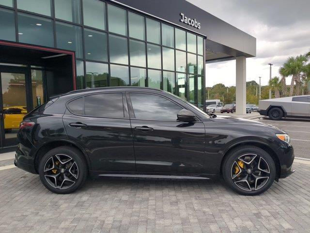 2020 alfa romeo stelvio ti sport carbon