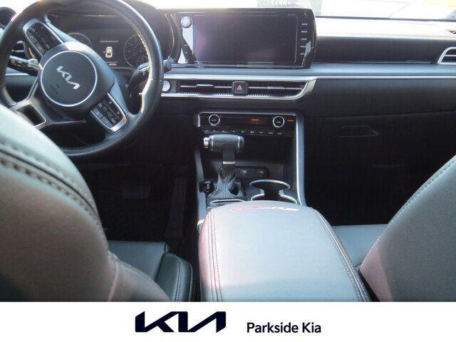 2022 kia k5 gt-line