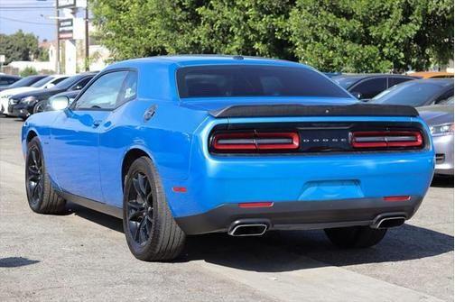 2016 dodge challenger