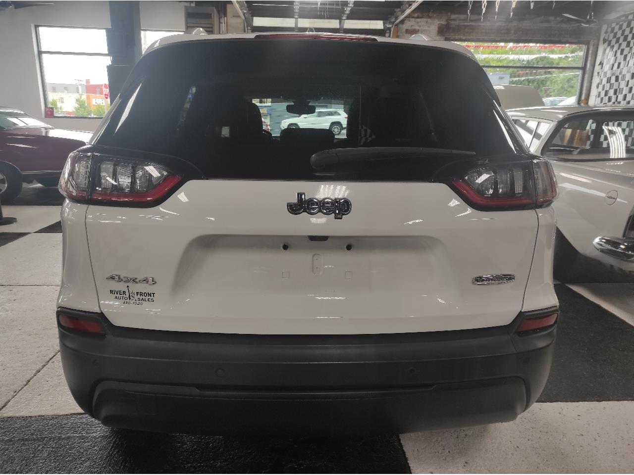 2019 jeep cherokee