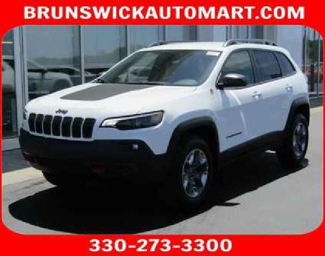 new 2019 jeep cherokee 4x4 in brunswick, oh
