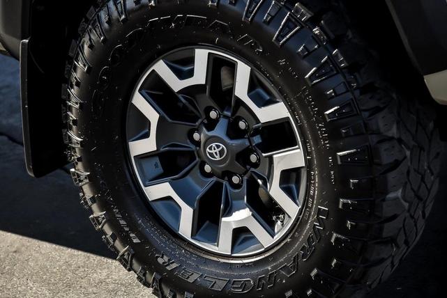 2019 toyota tacoma trd off road