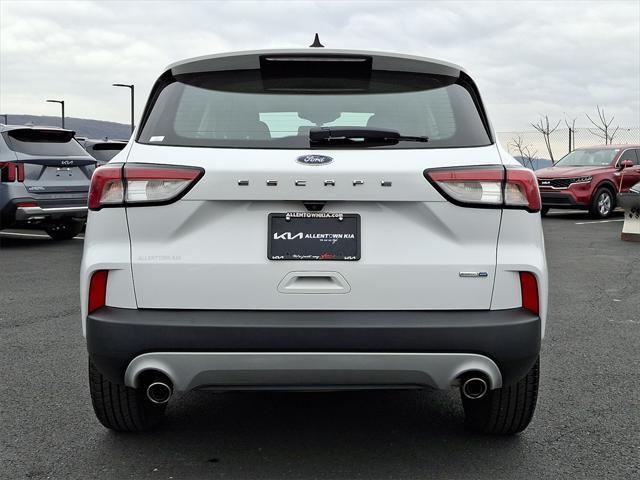 2020 ford escape s
