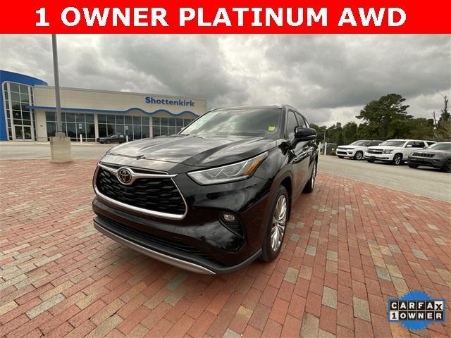 2022 toyota highlander platinum