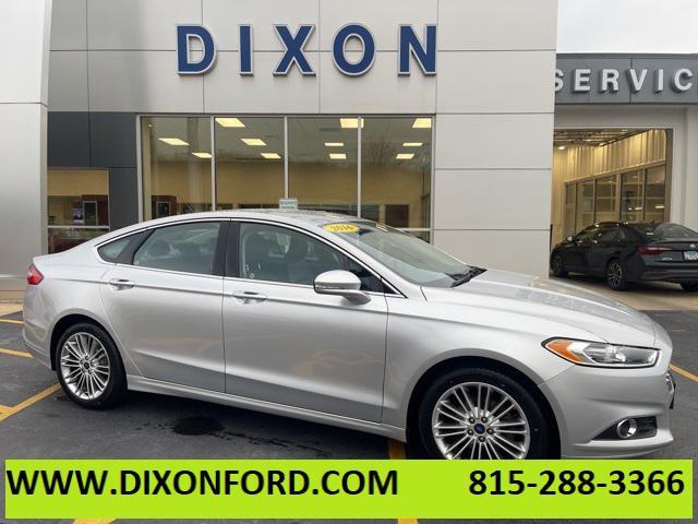 2016 ford fusion se