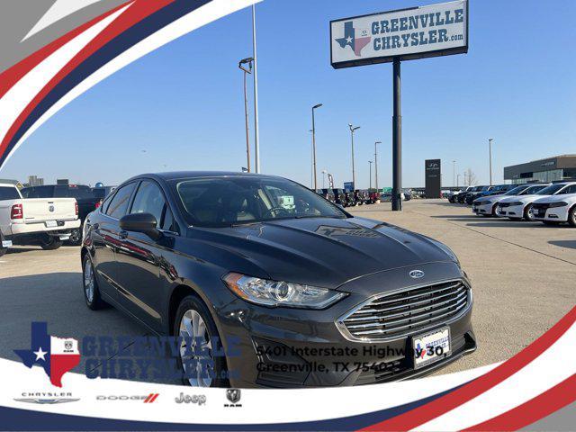 2019 ford fusion se