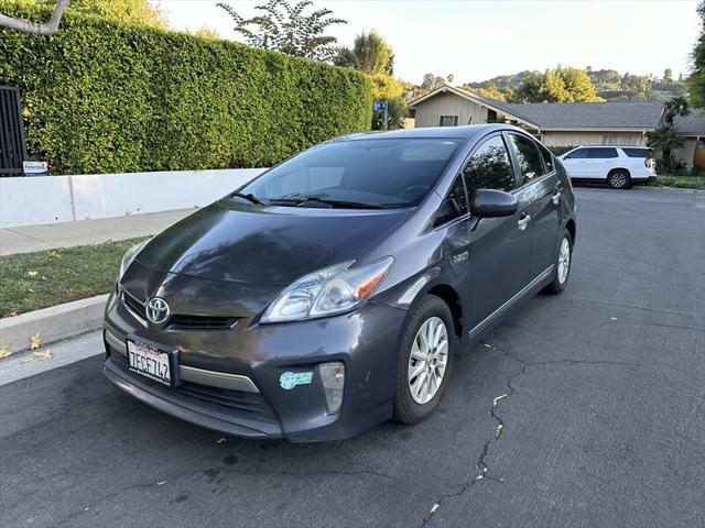 2014 toyota prius plug-in advanced