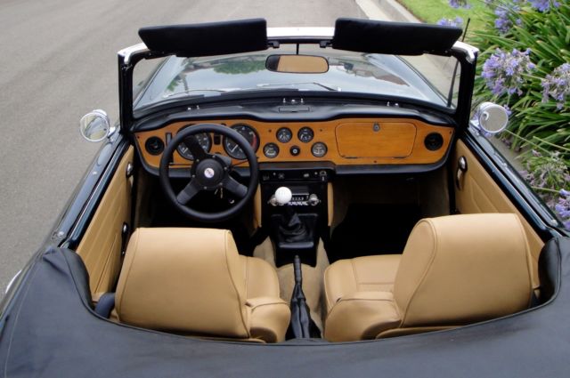 beautiful 1971 triumph tr-6 british racing green with tan interior