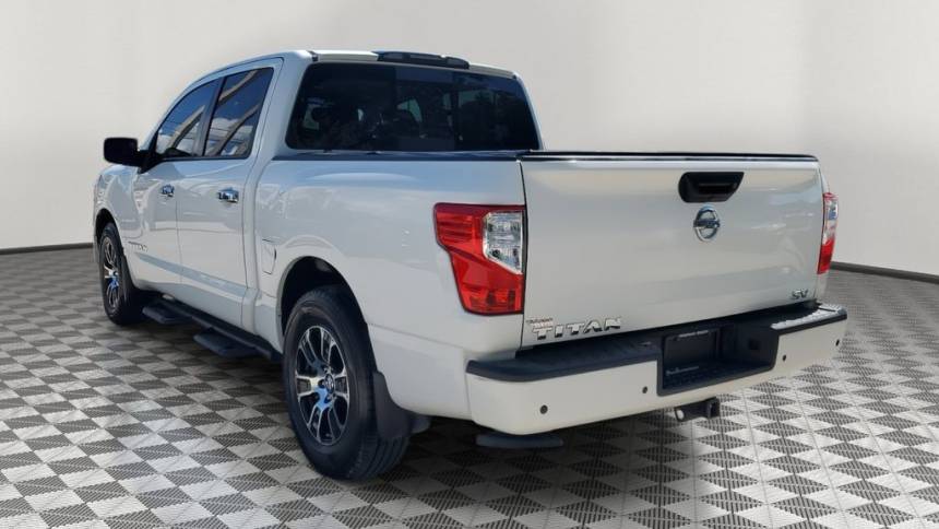2021 nissan titan sv