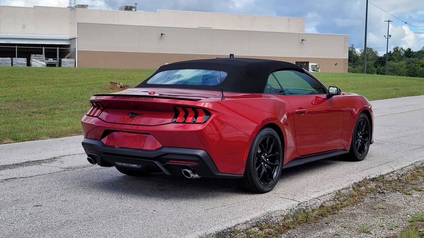 2024 ford mustang ecoboost