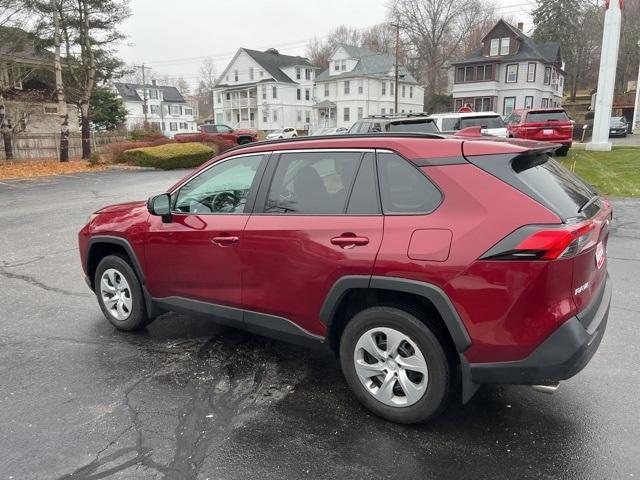 2021 toyota rav4 le