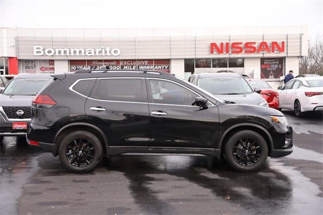 2018 nissan rogue sv
