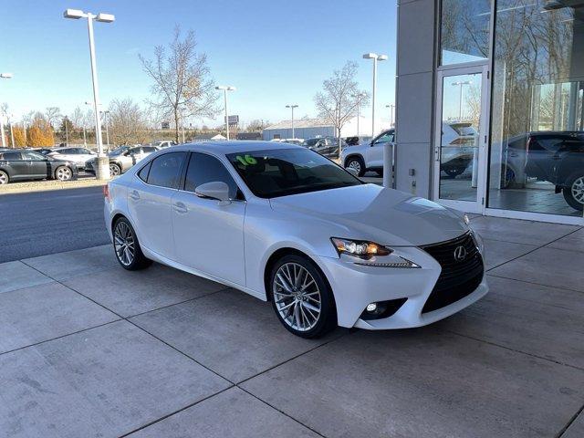 2016 lexus is 300 base