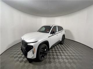 2025 BMW XM base