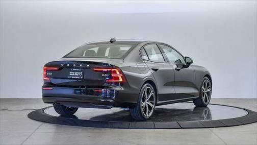 2023 volvo s60